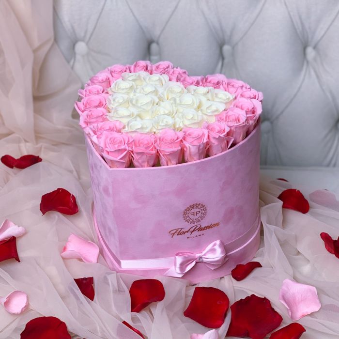 Make me Blush Forever Roses Box